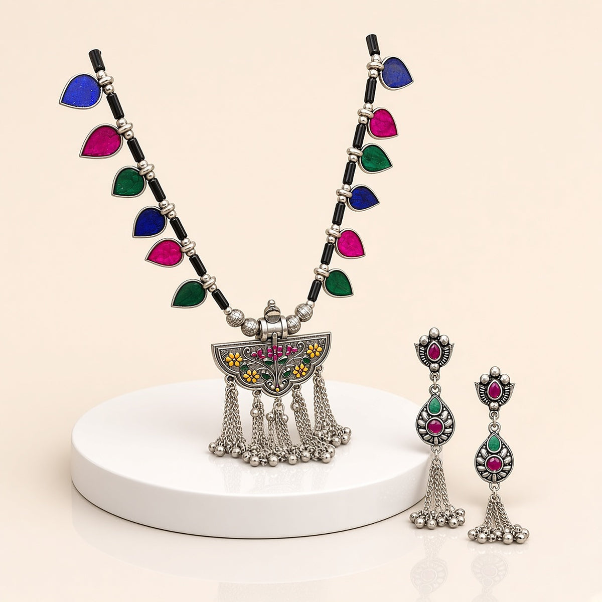 Banjara Multicolour Oxidised Silver Necklace Set – 3D view