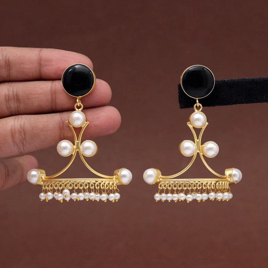 Monalisa Stone Black Colour Amrapali Earrings